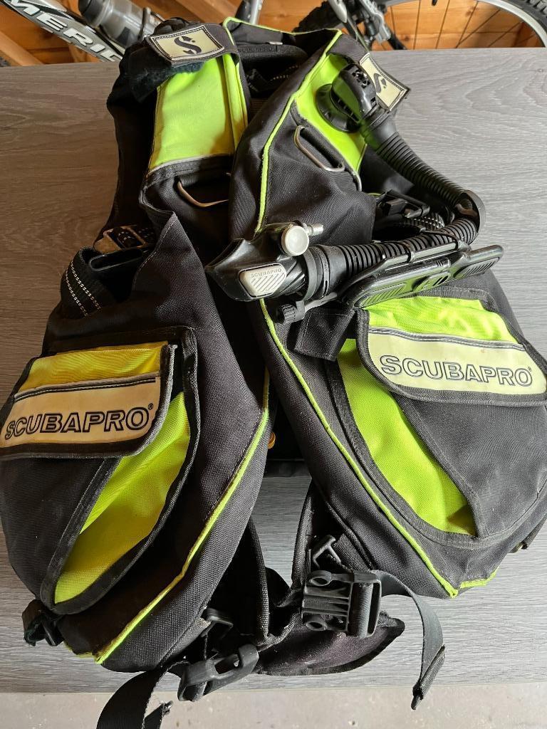BCD à vendre, Sports nautiques & Bateaux, Plongée, Enlèvement, Utilisé, Gilet de stabilisation