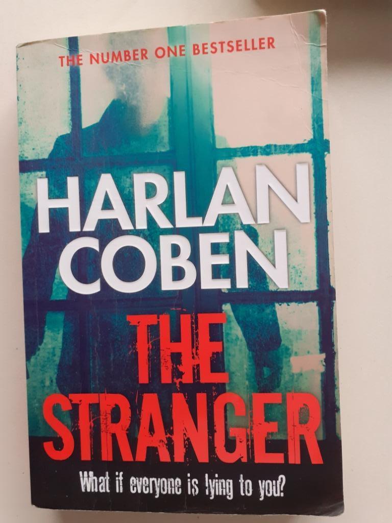 HARLAN COBEN : THE STRANGER, Boeken, Taal | Engels, Zo goed als nieuw, Ophalen
