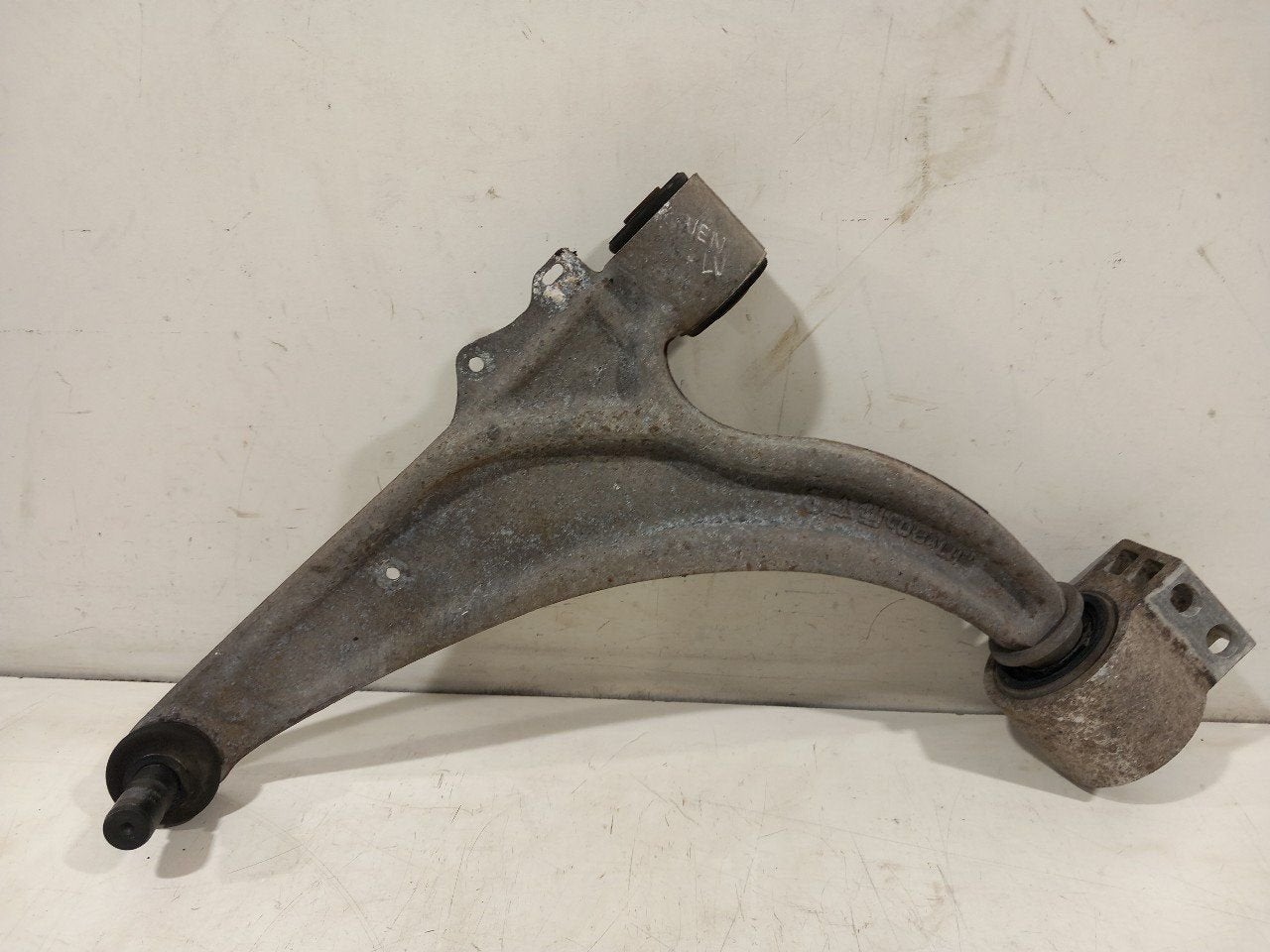 Draagarm links voor Opel Astra, Onderdelen@venauto.nl, Van der Ven Autorecycling B.V., Gebruikt, Ettenseweg 76, 4706 PB Roosendaal, The Netherlands