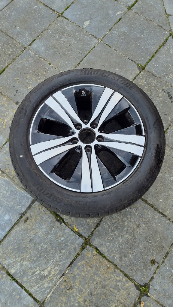 4 Pneus Bridgestone Touranza 225 50 R17 94Y, Autos : Pièces & Accessoires, Neuf, Véhicule de tourisme, Pneus été, Enlèvement