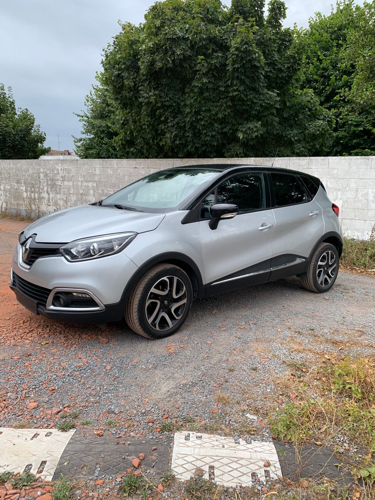 Renault captur 2016 1,5dci boite auto etats neuf !!, Argent ou Gris, Achat, Euro 6, Entretenue par le concessionnaire