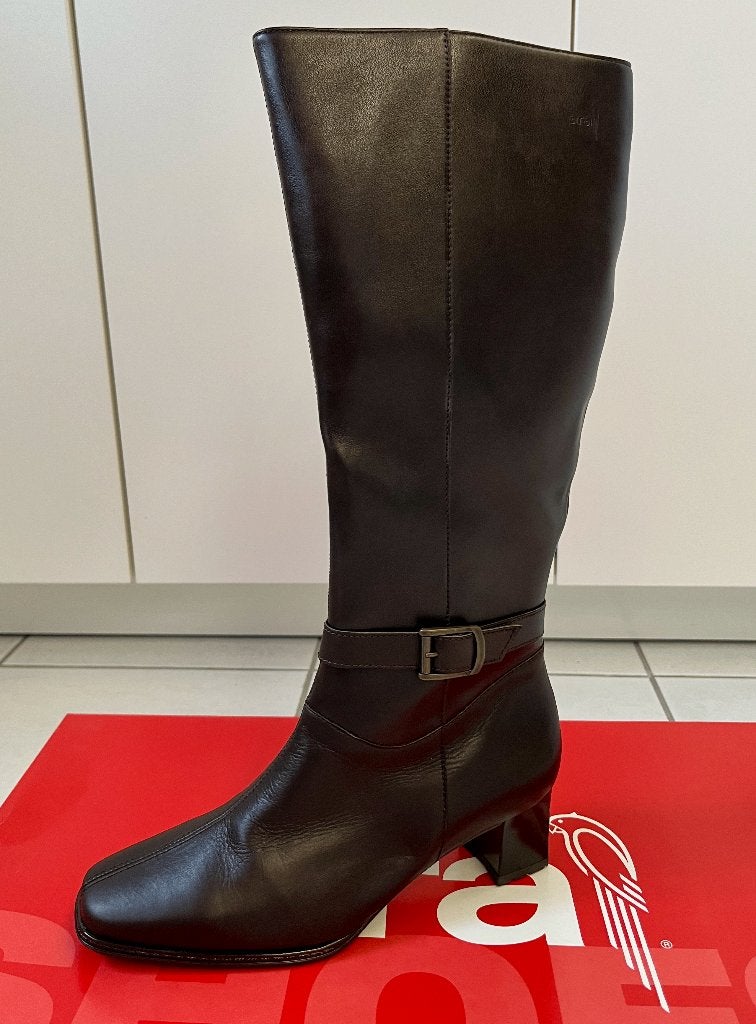 Lot de chaussures diverses femmes - 5 paires - en cuir -NEUF, Vêtements | Femmes, Chaussures, Enlèvement
