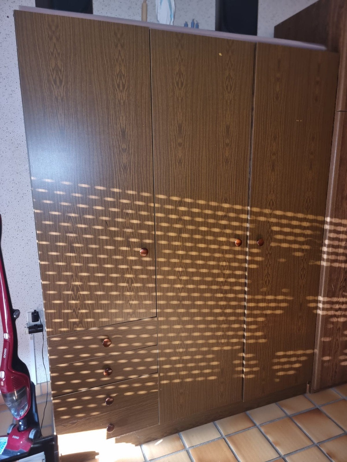 Stevige kast voor spullen in te steken, Ophalen