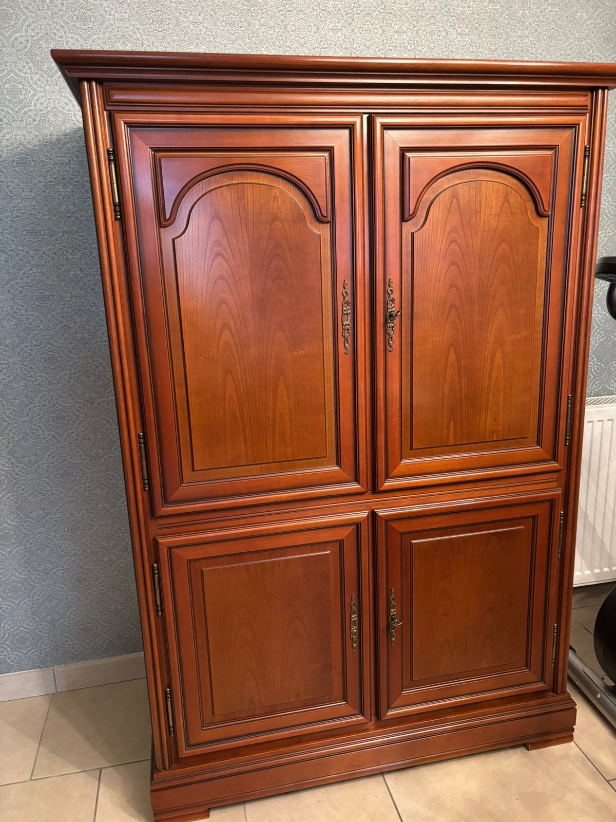 Armoire en merisier, 120 à 170 cm, Comme neuf, Enlèvement, 40 à 80 cm