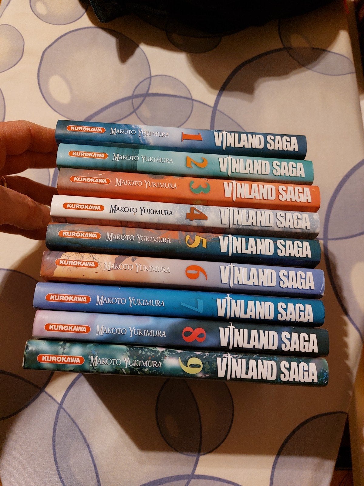 Mangas Vinland Saga 1 à 9 en très bon état, Enlèvement ou Envoi, Comme neuf