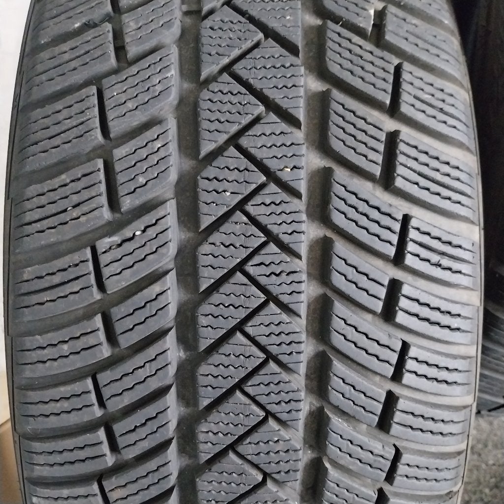 Pneu hiver bmw x3 x4, Autos : Pièces & Accessoires, Pneus hiver, Véhicule de tourisme, 275 mm, Pneu(s)