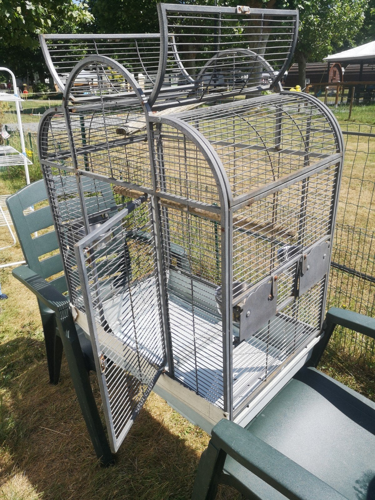 Cage pour perroquet ou grandes perruches., Enlèvement