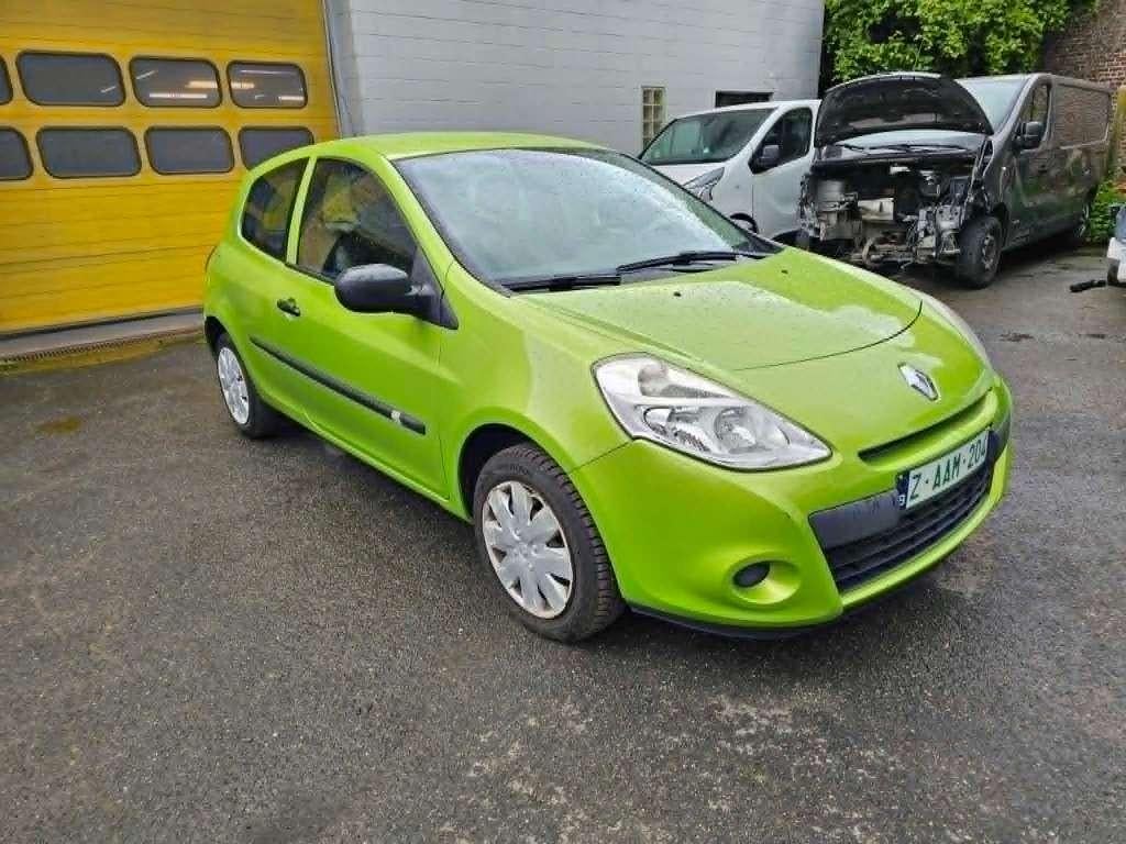 renault clio 1.2 benzine, Autos, Renault, Euro 5, Boîte manuelle, Noir, 5 places