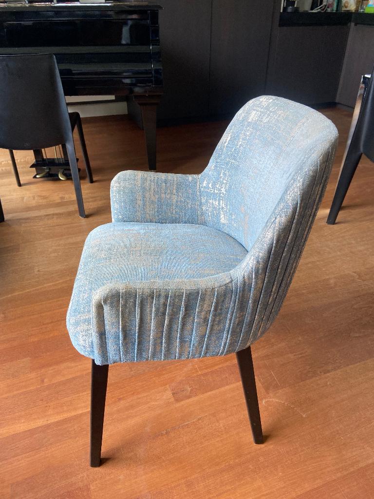 Zeer mooie unieke stoelen/zeteltjes (Meerdere beschikbaar), Huis en Inrichting, Stoelen, Ophalen, Blauw, Zo goed als nieuw, Stof