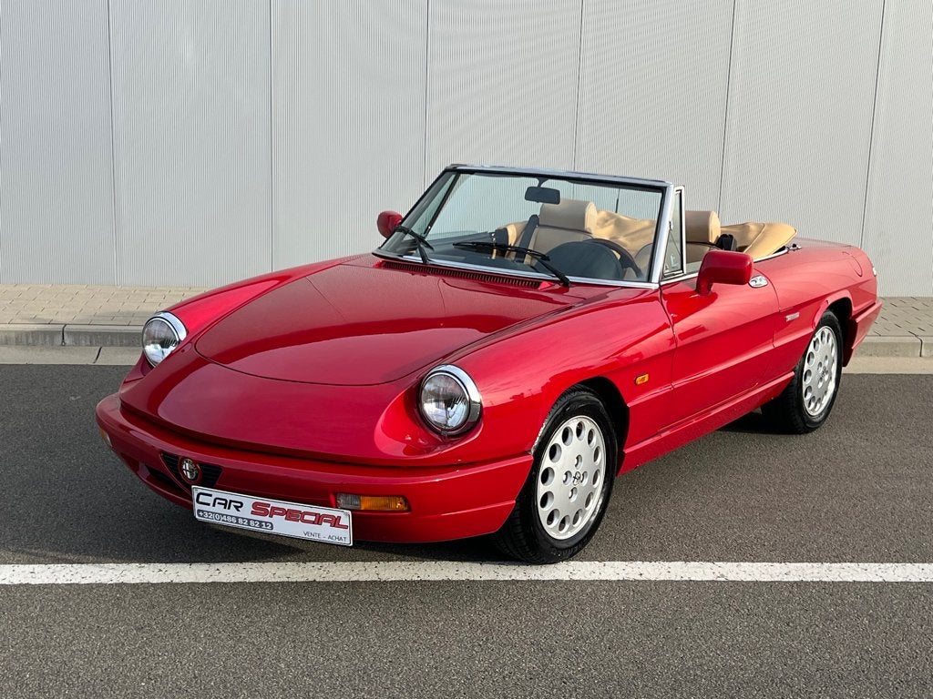 Alfa Spider 2.0 - 125 cv -, Rouge, Cuir et Alcantara, Achat, Beige