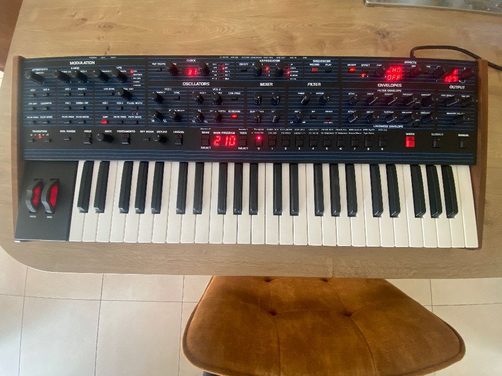 Dave Smith OB6 (Sequential / Oberheim), Musique & Instruments, Synthétiseurs, Comme neuf, 49 touches, Autres marques, Enlèvement