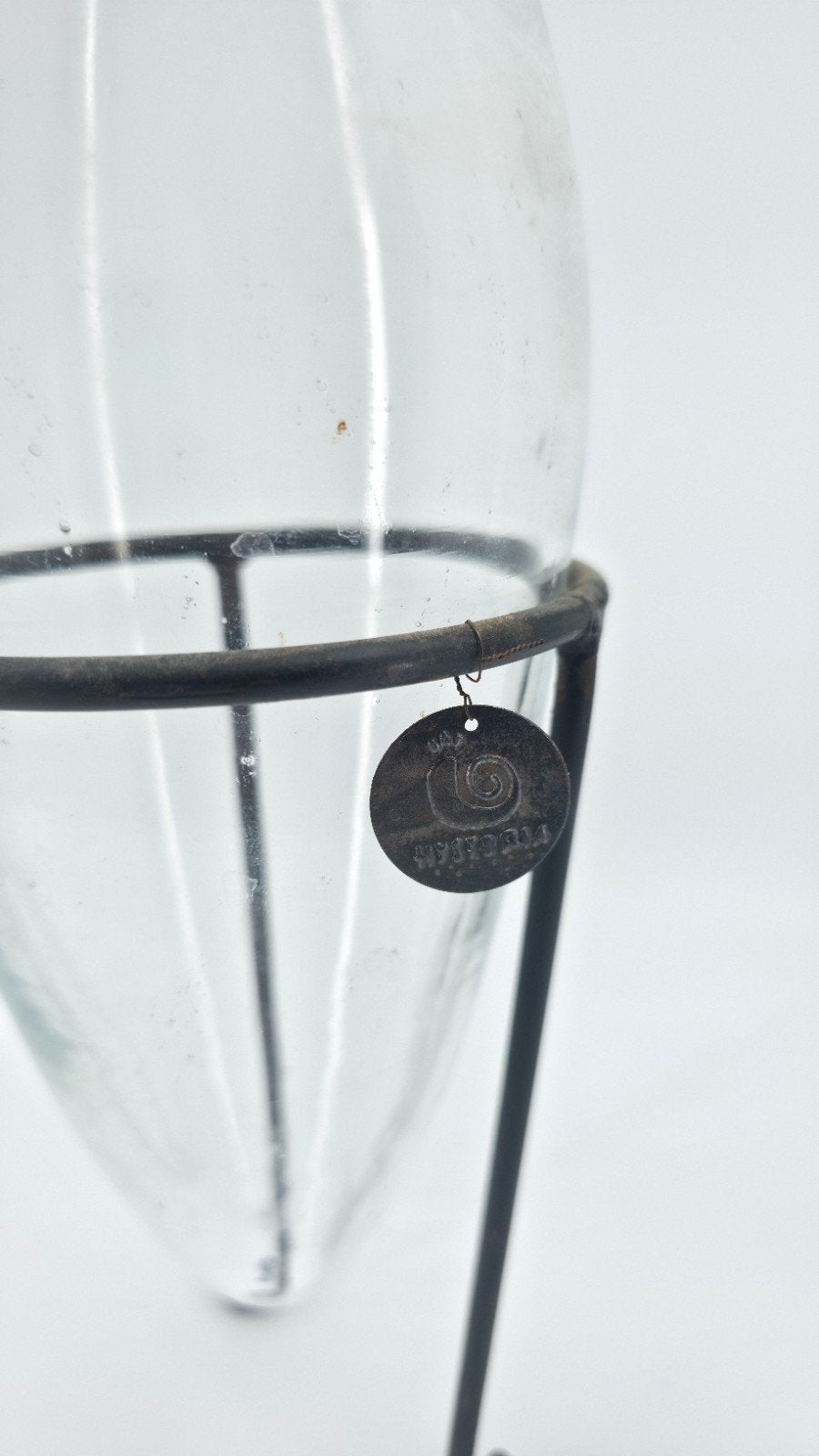 Vase amphore vintage Hysteria en fer forgé et verre, Enlèvement ou Envoi, Verre