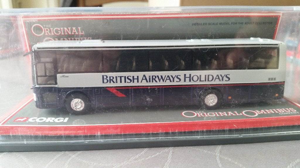 Corgi 42729 Van Hool Alizee "BRITISH AIRWAYS HOLIDAYS" 1:76, Ophalen of Verzenden, Zo goed als nieuw, Bus of Vrachtwagen