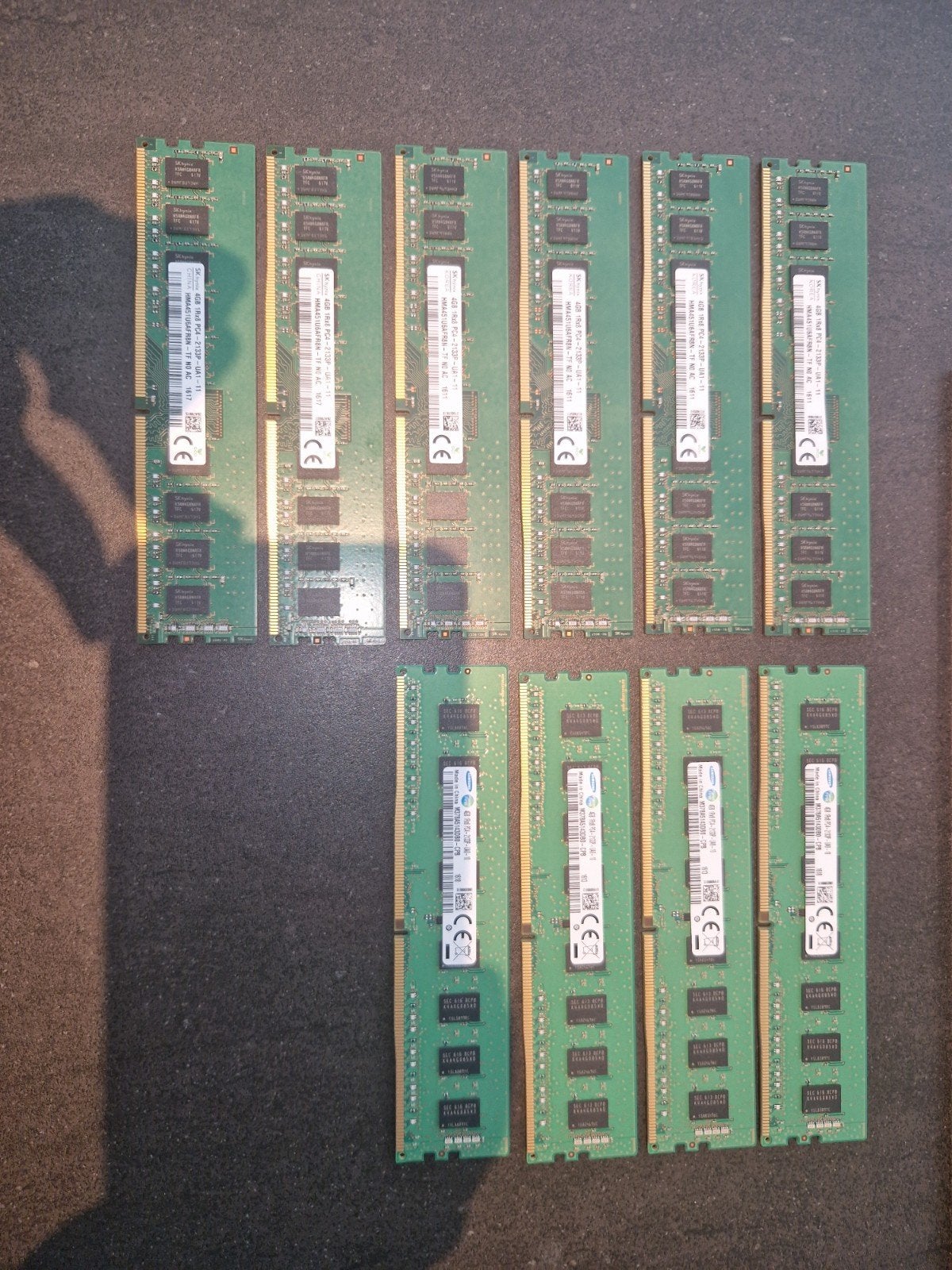 10x 4GB DDR4 RAM (2133MHz) - (6x SK Hynix & 4x Samsung), Computers en Software, RAM geheugen, Ophalen, Gebruikt, DDR4, Desktop