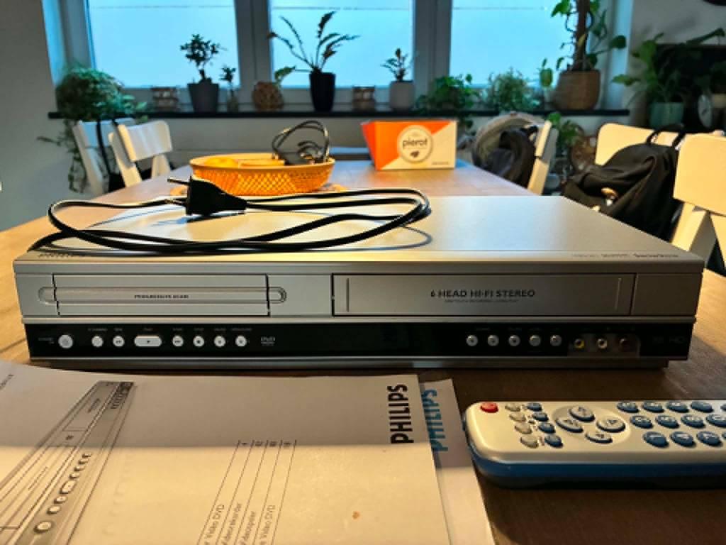 Lecteur DVD/VHS combiné Philips DVP3350V, Enlèvement, Utilisé