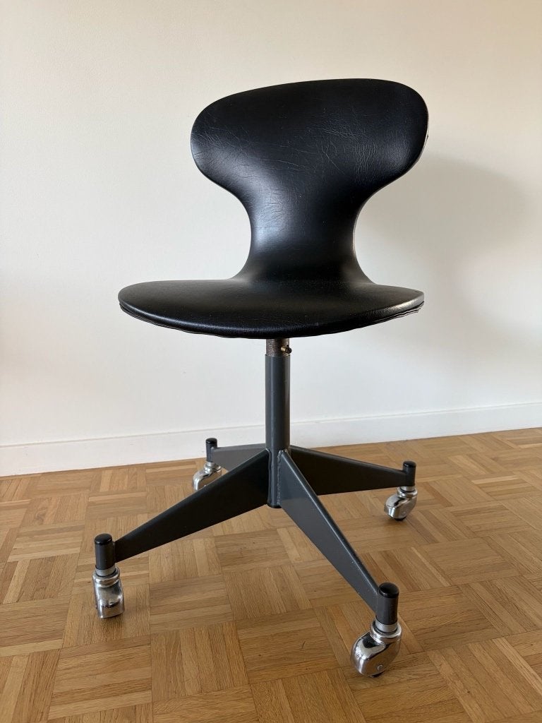 Chaise sur roulettes noire, Synthétique, Enlèvement, Utilisé, Industriel
