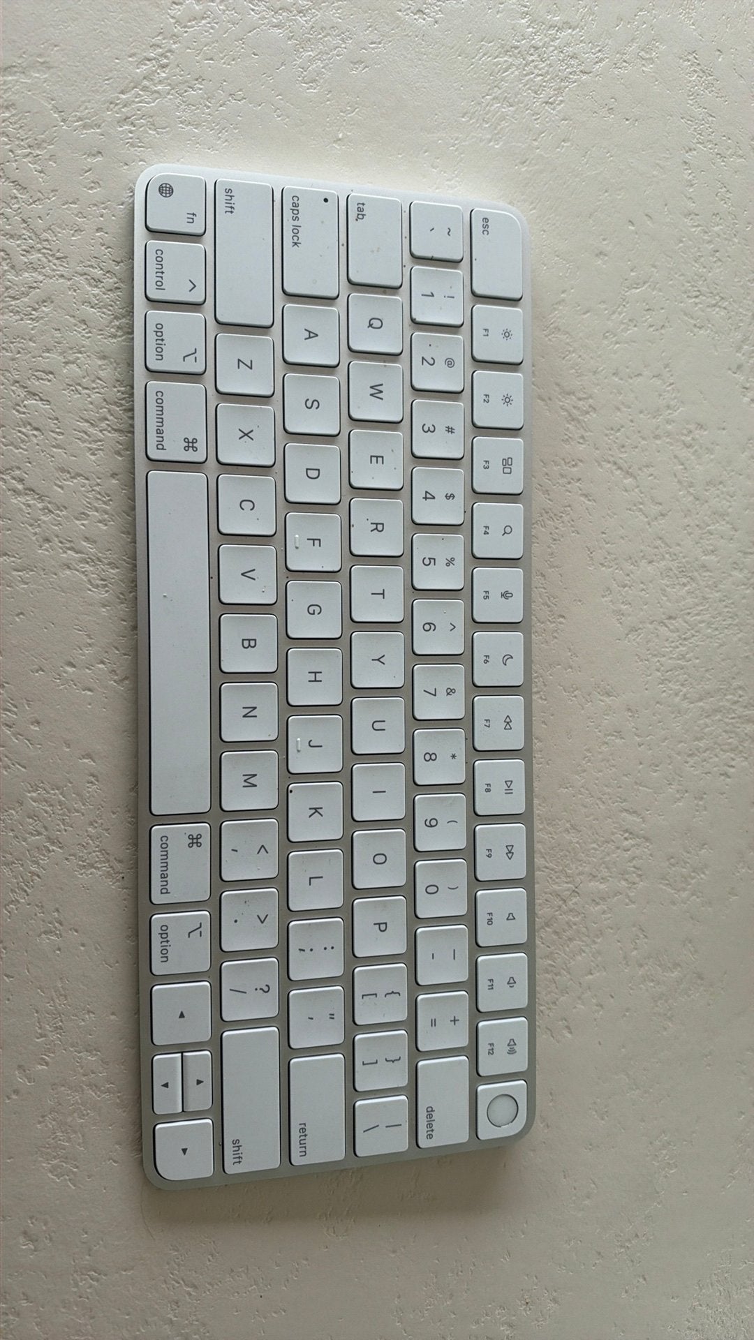 Apple Magic Keyboard met Touch ID – QWERTY – van iMac M3, Computers en Software, Nieuw, Draadloos, Qwerty, Ophalen