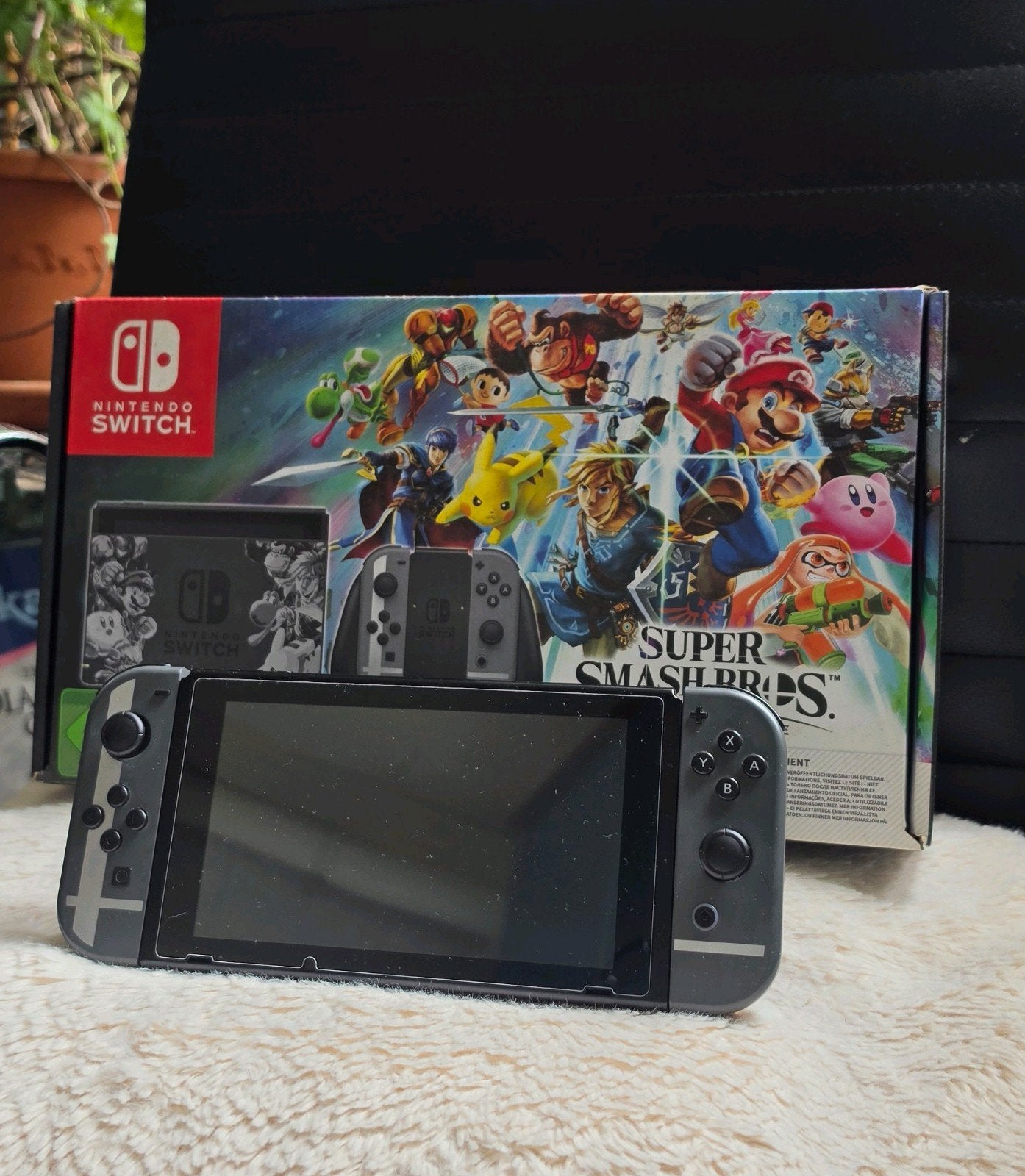 Switch-editie Super Smash Bros Ultimate, Switch 2019 Upgrade, Met 2 controllers, Ophalen of Verzenden, Zo goed als nieuw