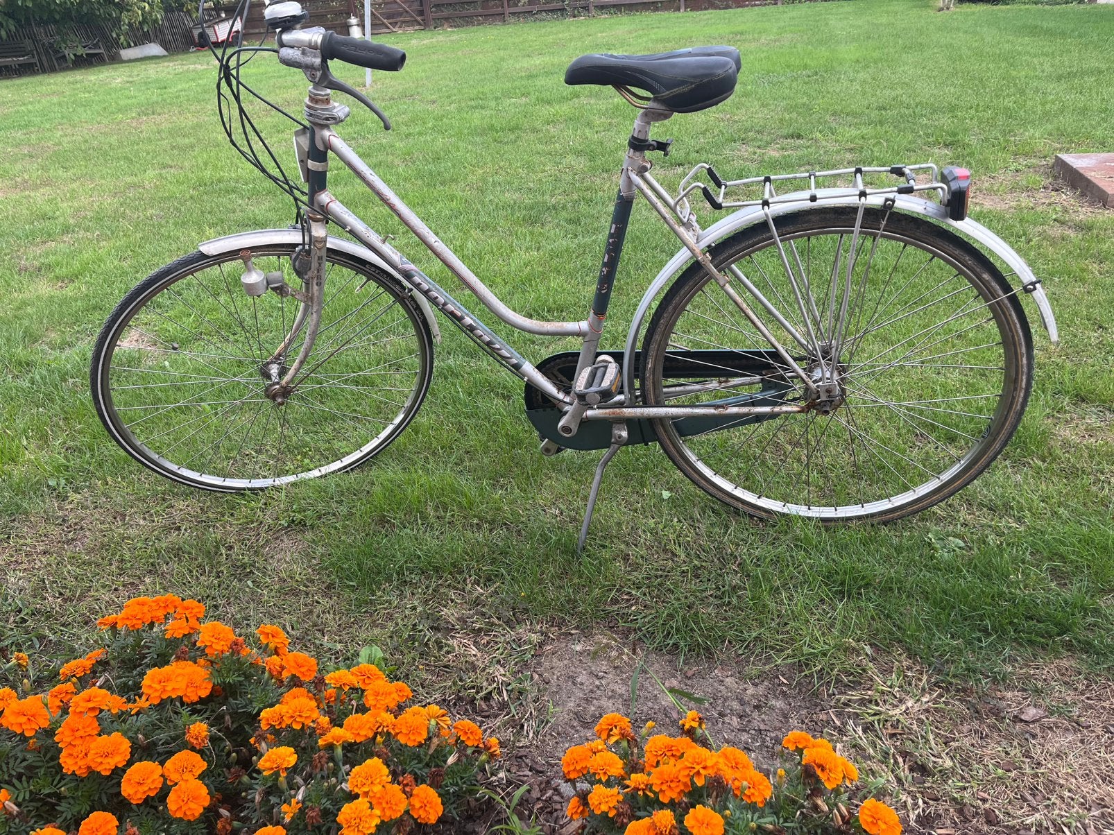 Damesfiets, Fietsen en Brommers, Ophalen of Verzenden, Zo goed als nieuw