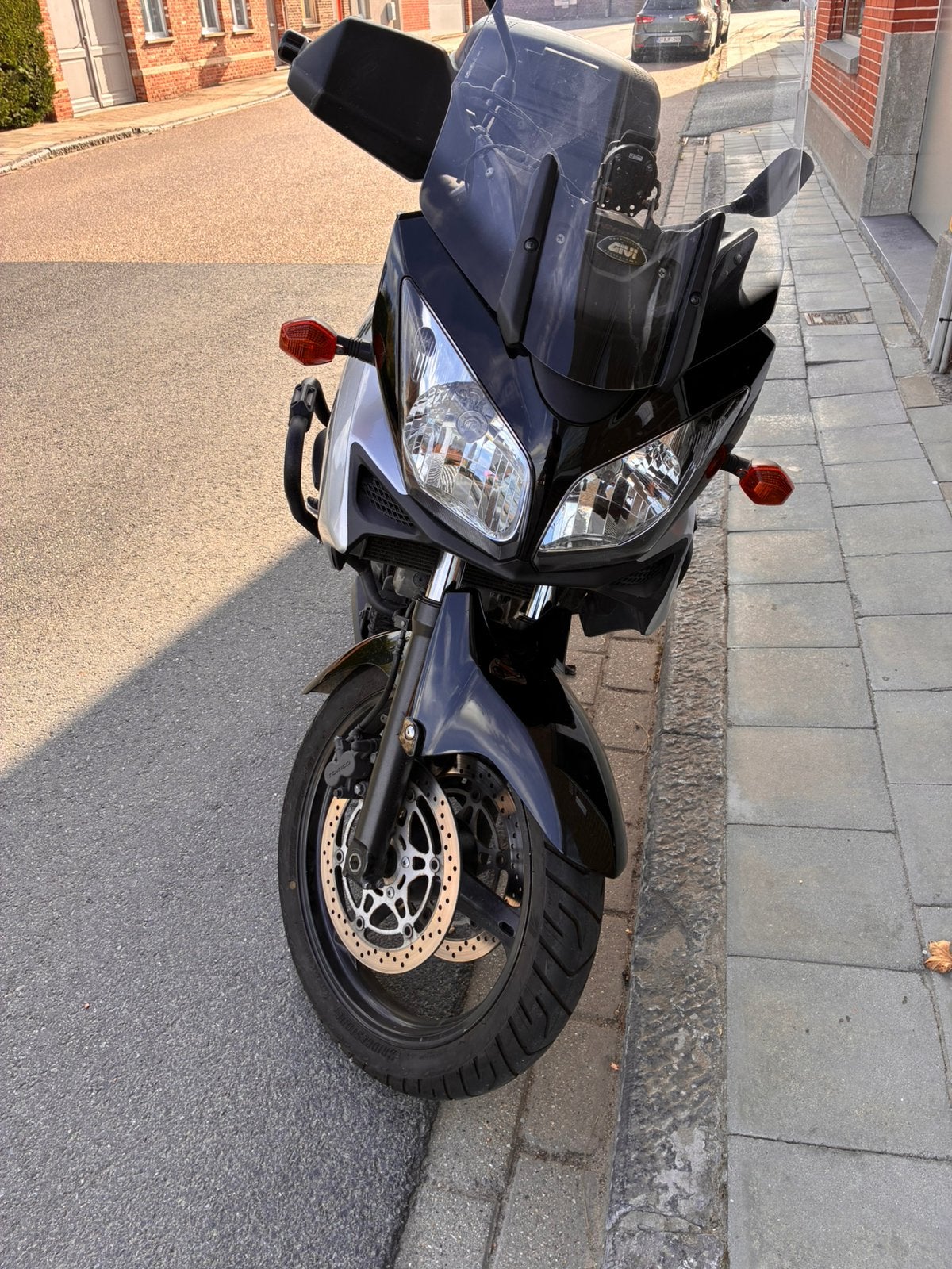 V-Strom DL1000 Suzuki, Motoren, 3 cilinders, Particulier, Meer dan 35 kW, 1037 cc