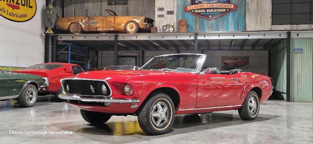 Ford Mustang Convertible, 4 zetels, Achterwielaandrijving, Zwart, Bedrijf