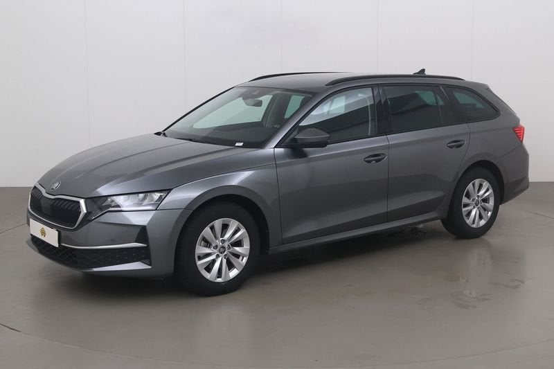 Skoda Octavia Sw 1.5 tsi etec selection 150 AT, Auto's, Automaat, Parkeersensor, 4 cilinders, Overige bekleding