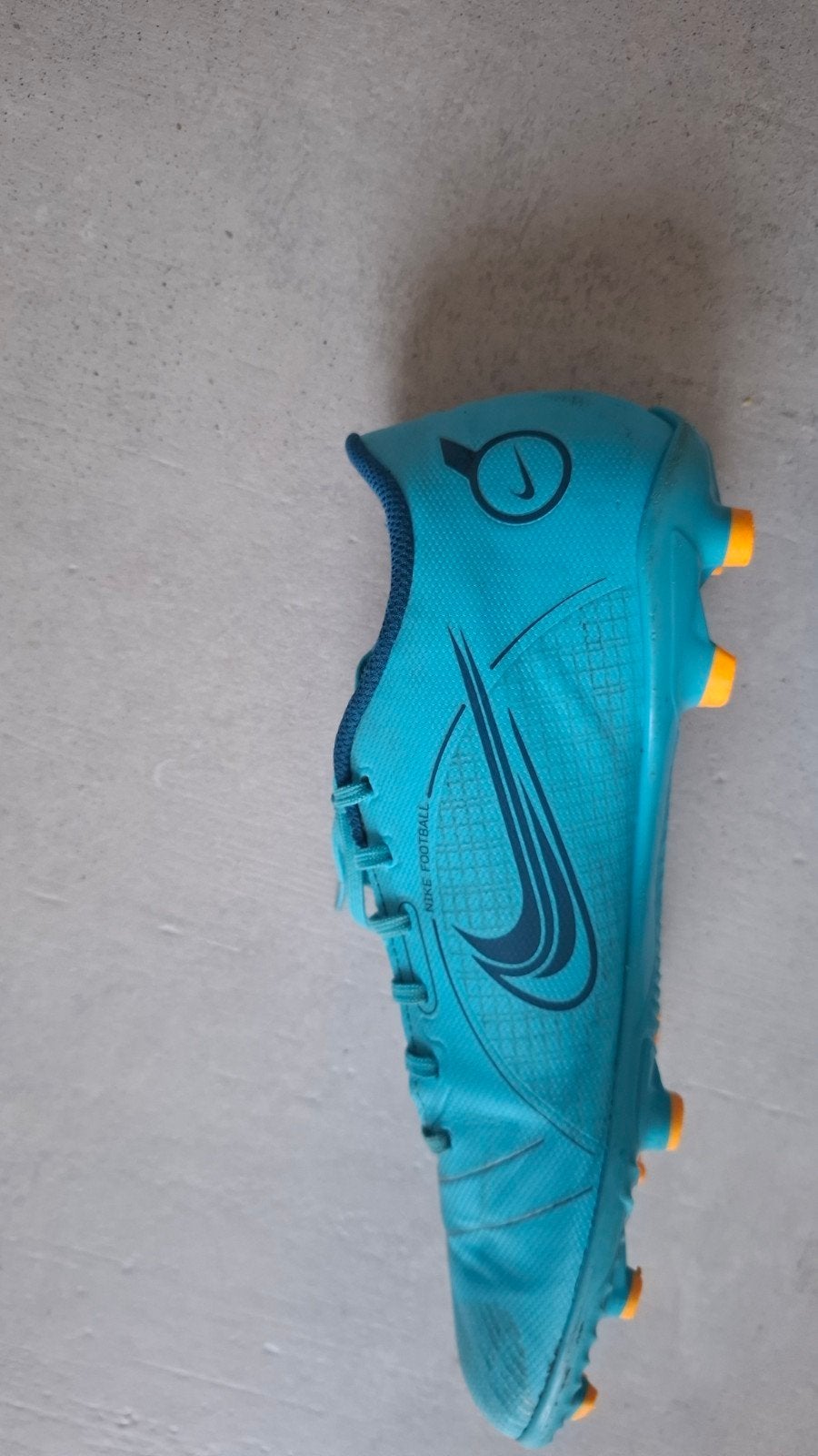 Chaussures de football Nike taille 42, Enlèvement, Chaussures
