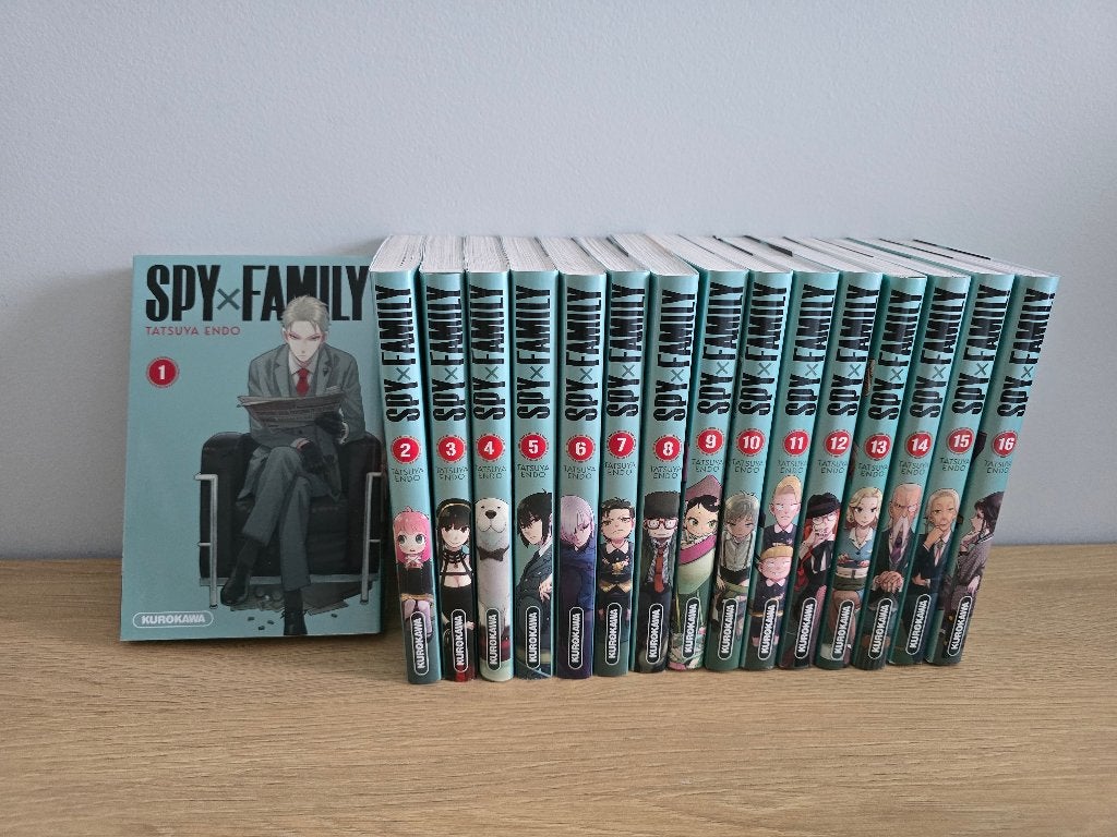 Mangas Spy x Family (Tomes 1-16), Livres, Enlèvement ou Envoi, Utilisé