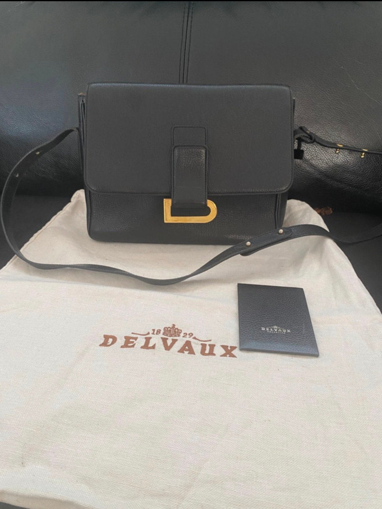 Sac bandoulière delvaux, Bijoux, Sacs & Beauté, Sacs | Sacs Femme, Enlèvement ou Envoi, Comme neuf, Noir