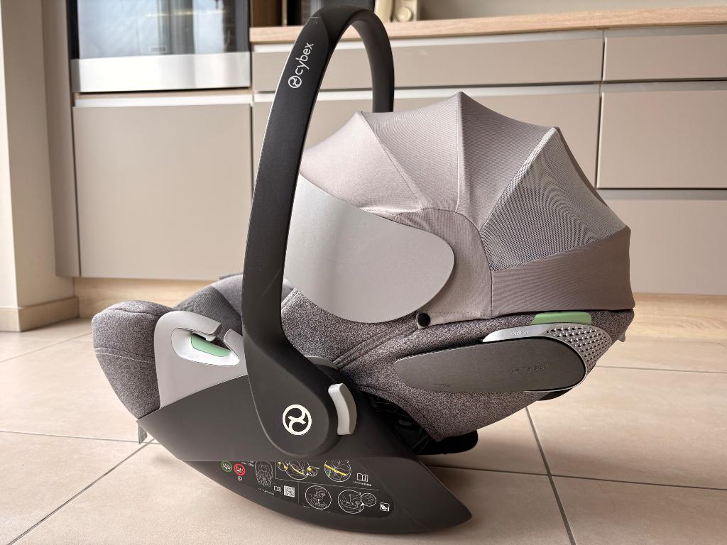 Cybex Cloud T i-Size plus grijs autostoel, Kinderen en Baby's, Gebruikt, 0 t/m 13 kg, Ophalen, Overige merken