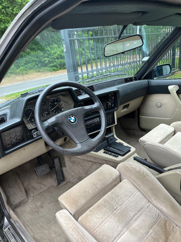 BMW E24 635csi 1983 oldtimer, foto 10