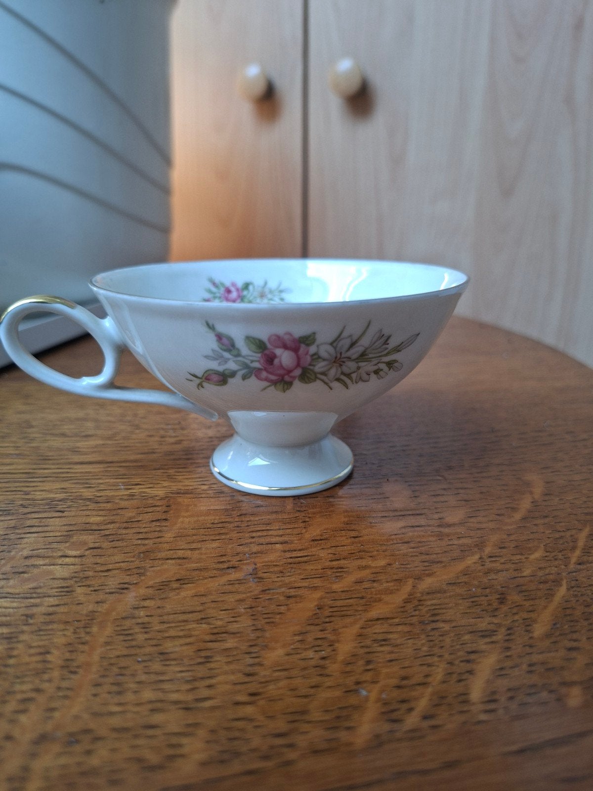 Tasse ancienne, Enlèvement