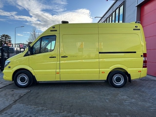 Mercedes-Benz 319 CDI L2H2 Ambulance Ambulance (bj 2018), Automaat, Gebruikt, Euro 6, 2987 cc