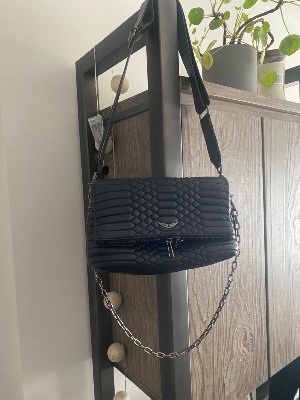 Zwarte clutch handtas Zadig&Voltaire, Bijoux, Sacs & Beauté, Sacs | Sacs Femme, Enlèvement ou Envoi, Comme neuf, Sac à main