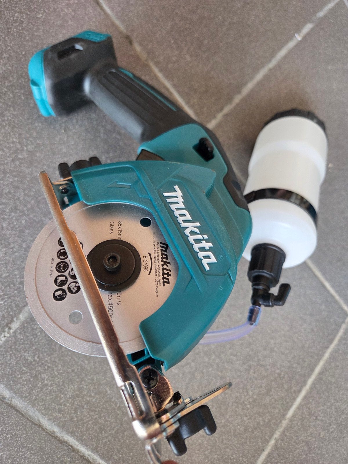 Nouveau coupe-carreaux MAKITA, Enlèvement ou Envoi, Neuf, Autres types