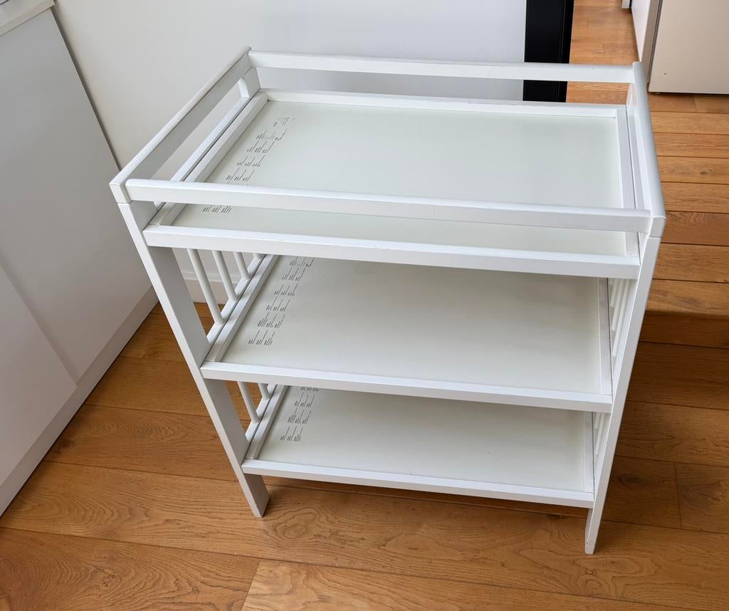 Baby zorgtafel, Kinderen en Baby's, Kinderkamer | Commodes en Kasten, Ophalen, Zo goed als nieuw