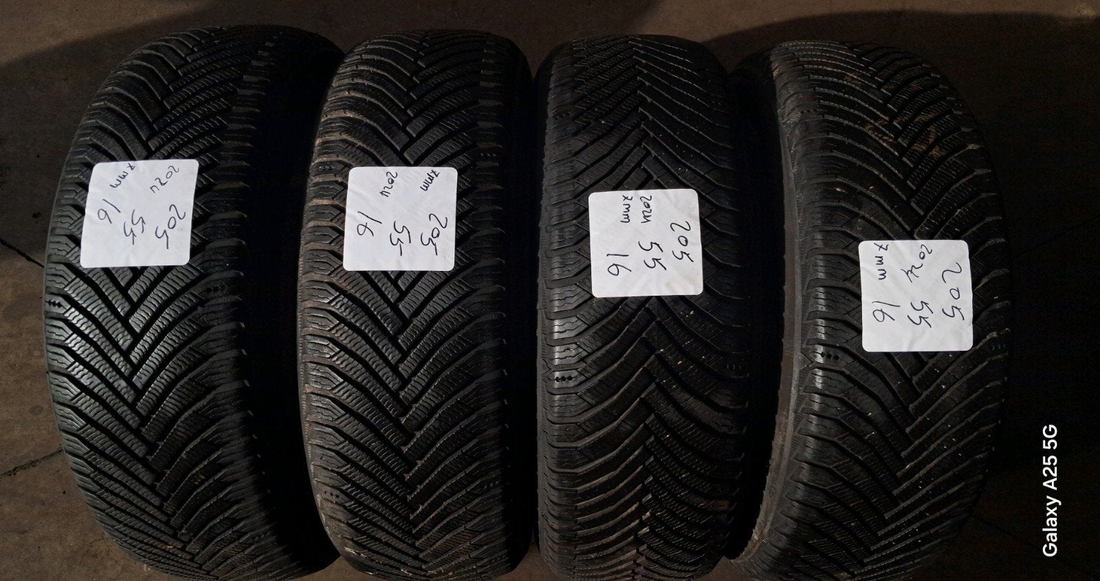 2055516 205/55/16 205/55r16 Démo d'hiver 2024, Autos : Pièces & Accessoires, Enlèvement, Ferrari