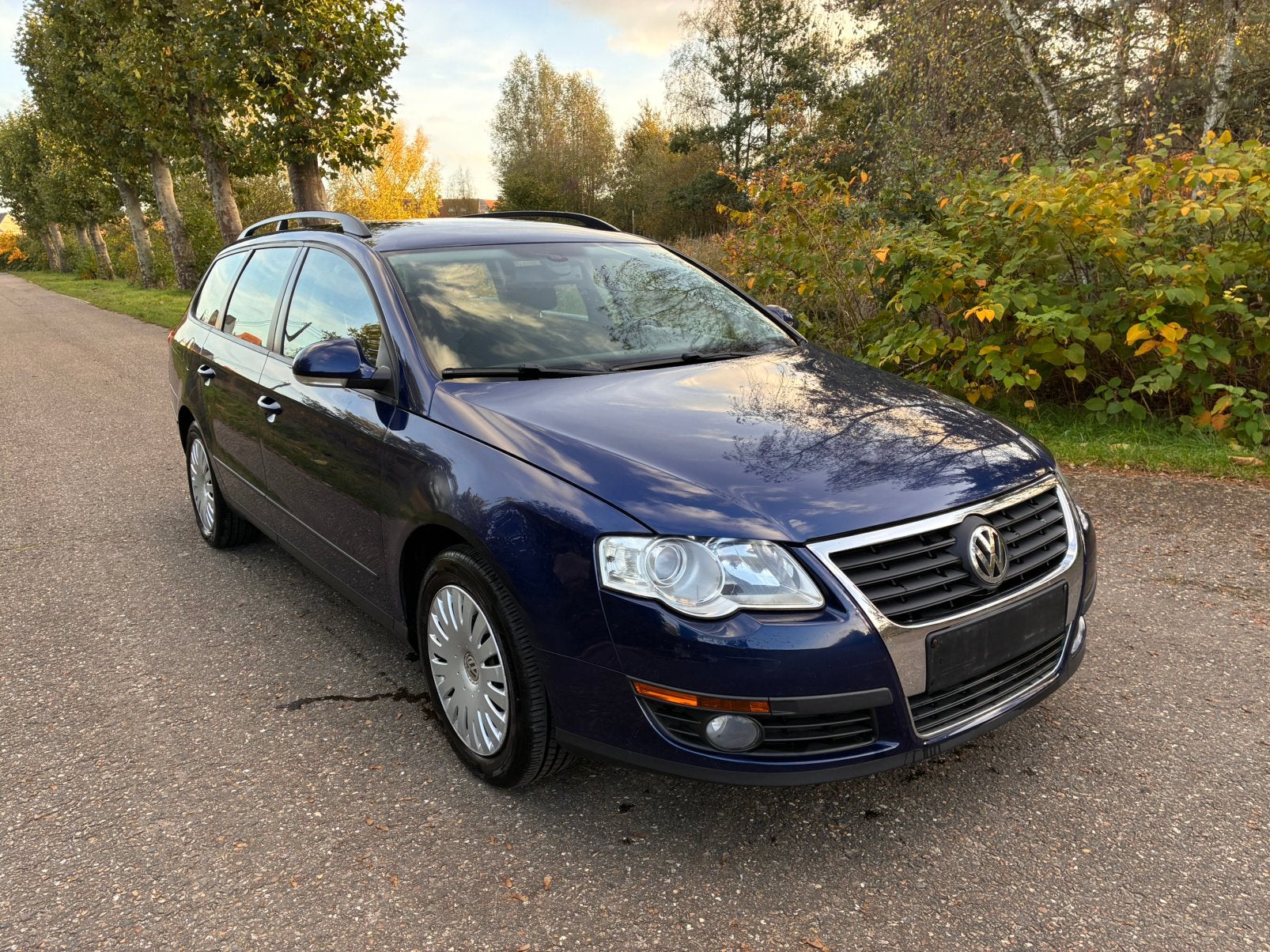 VW Passat 1.6 essence, Achat, https://public.car-pass.be/vhr/9203d446-9177-430d-9a09-79032c8b1abc, Entreprise, Boîte manuelle