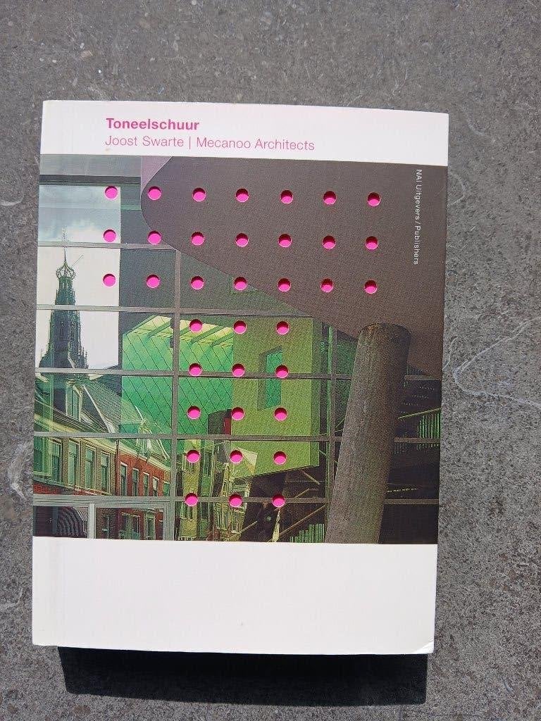 Toneelschuur | Joost Swarte | Mecanoo Architects 2003, Ophalen