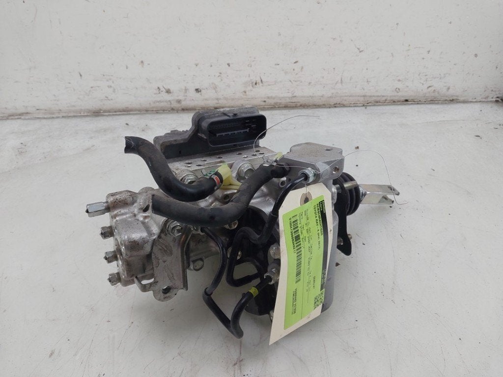 REMBEKRACHTIGER ABS Toyota RAV4 (A4) (|4705042110|), Gebruikt, Kundenbetreuung@toyota.de, Toyota, Toyota-Allee 2
50858  Köln, DE
