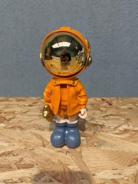 Astronaut oranje 19 cm - nieuw in originele verpakking, Ophalen of Verzenden, Nieuw, Fantasy