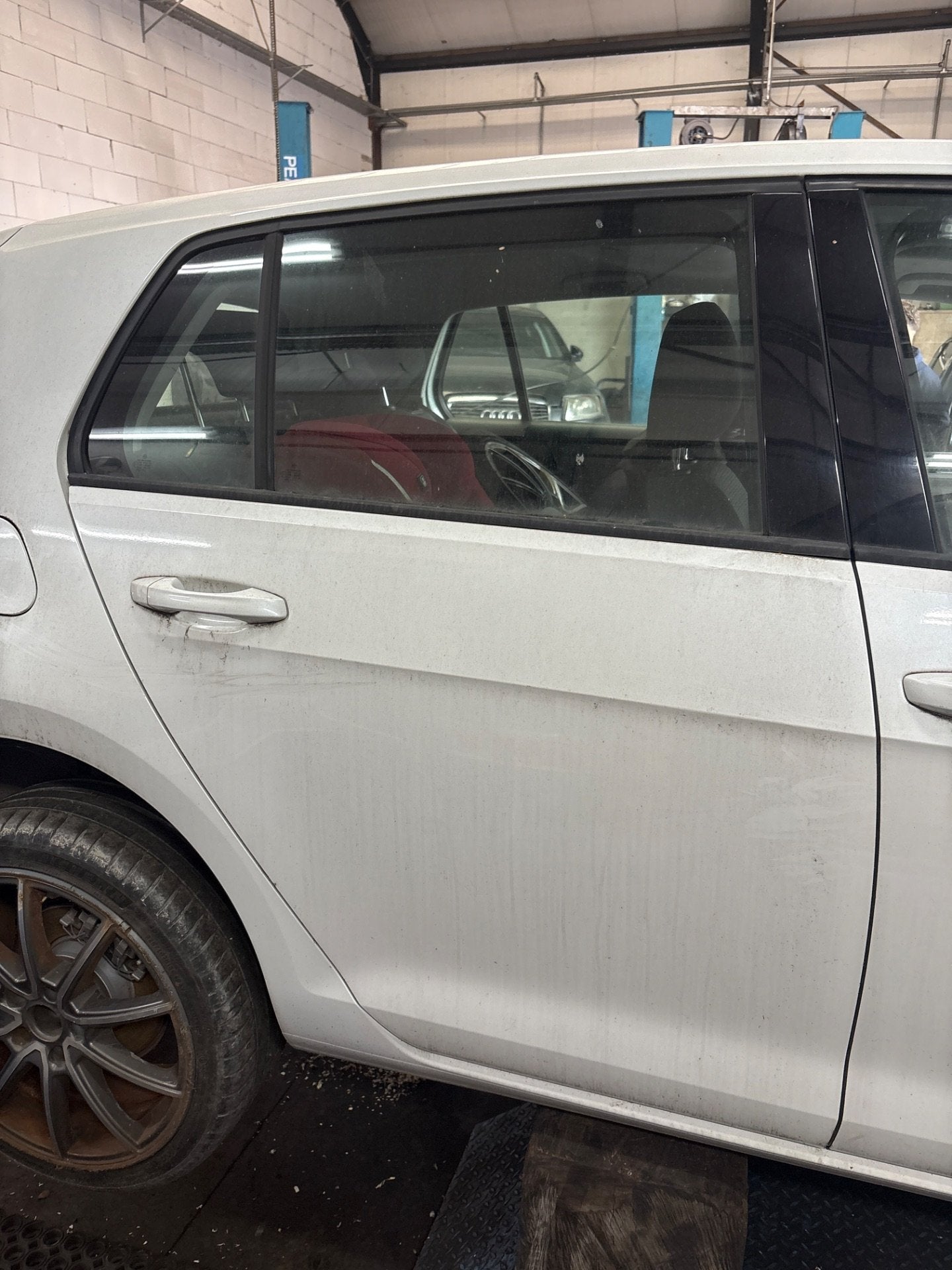 Portier Rechts Achter Volkswagen Golf VII 7, Gebruikt, Volkswagen, Volkswagen AG, Vw@volkswagen.de