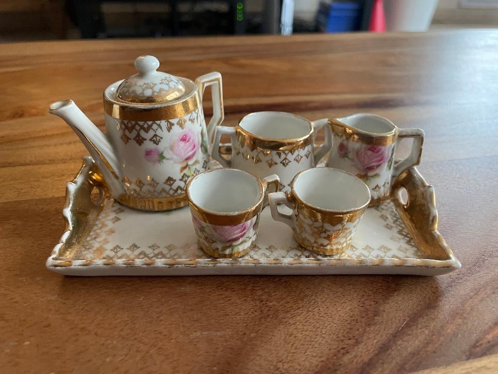 Service à café de poupée, JLMENAU 1777, très bon état, Enlèvement ou Envoi, Comme neuf, Porcelaine, Autres types