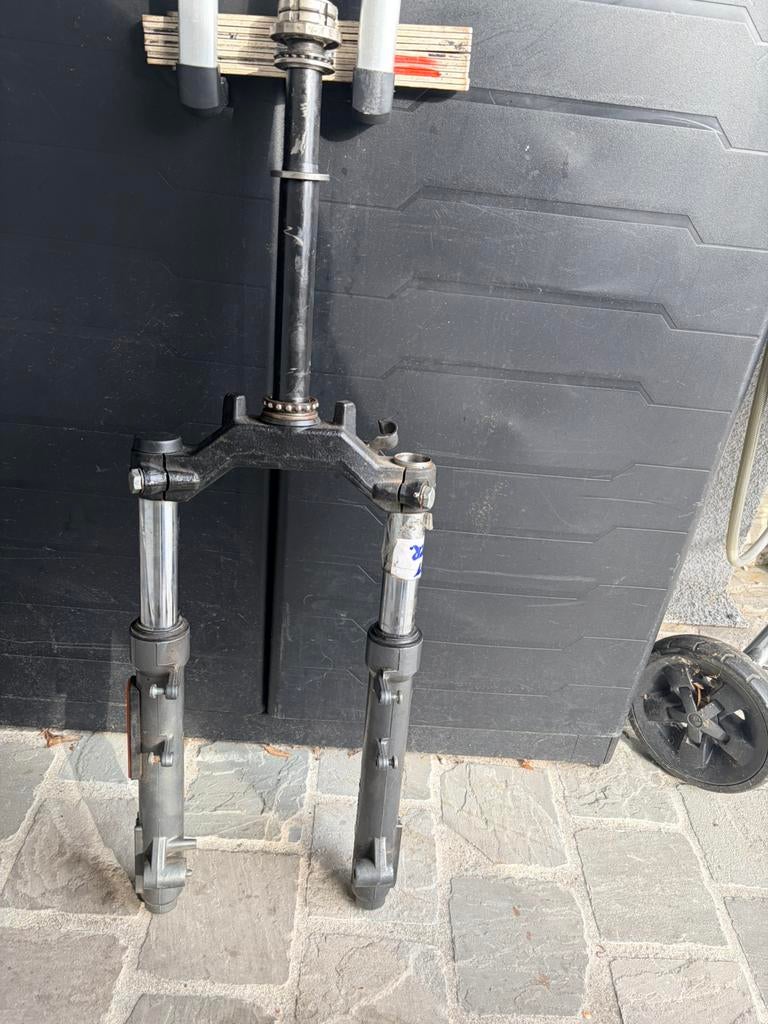 Complete fourche / voorvork voor booster stunt /slider, Fietsen en Brommers, Ophalen, Zo goed als nieuw, Frame, Yamaha