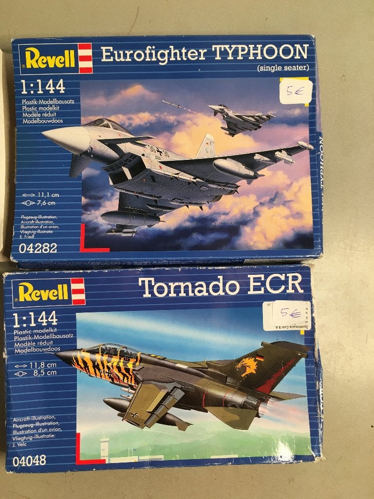 2 modelbouw sets revell 1/144 vliegtuigen, 1:72 tot 1:144, Revell, Nieuw, Ophalen of Verzenden