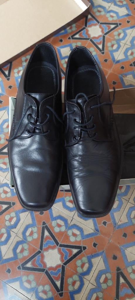 Klassieke herenschoenen, Ophalen