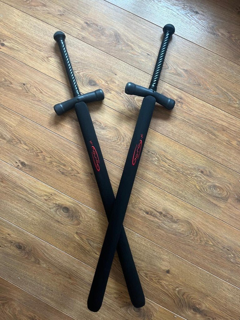 Épées – HEMA (pair), synthetic, excellent condition, Sport en Fitness, Overige Sport en Fitness, Ophalen, Zo goed als nieuw