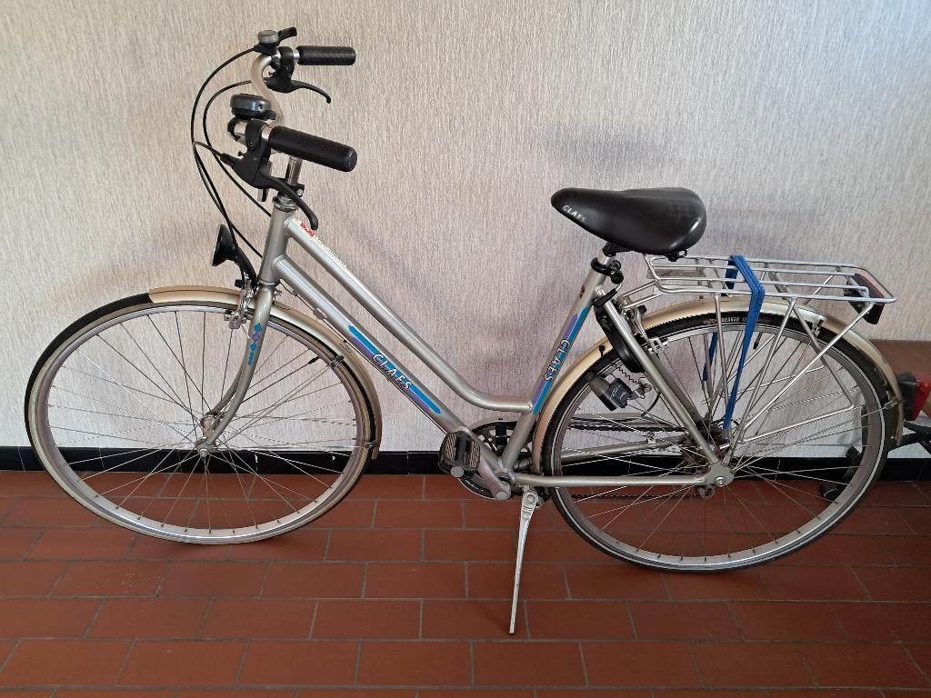 Damesfiets met snelbinder, Fietsen en Brommers, Velgrem, Versnellingen, Zo goed als nieuw, Ophalen