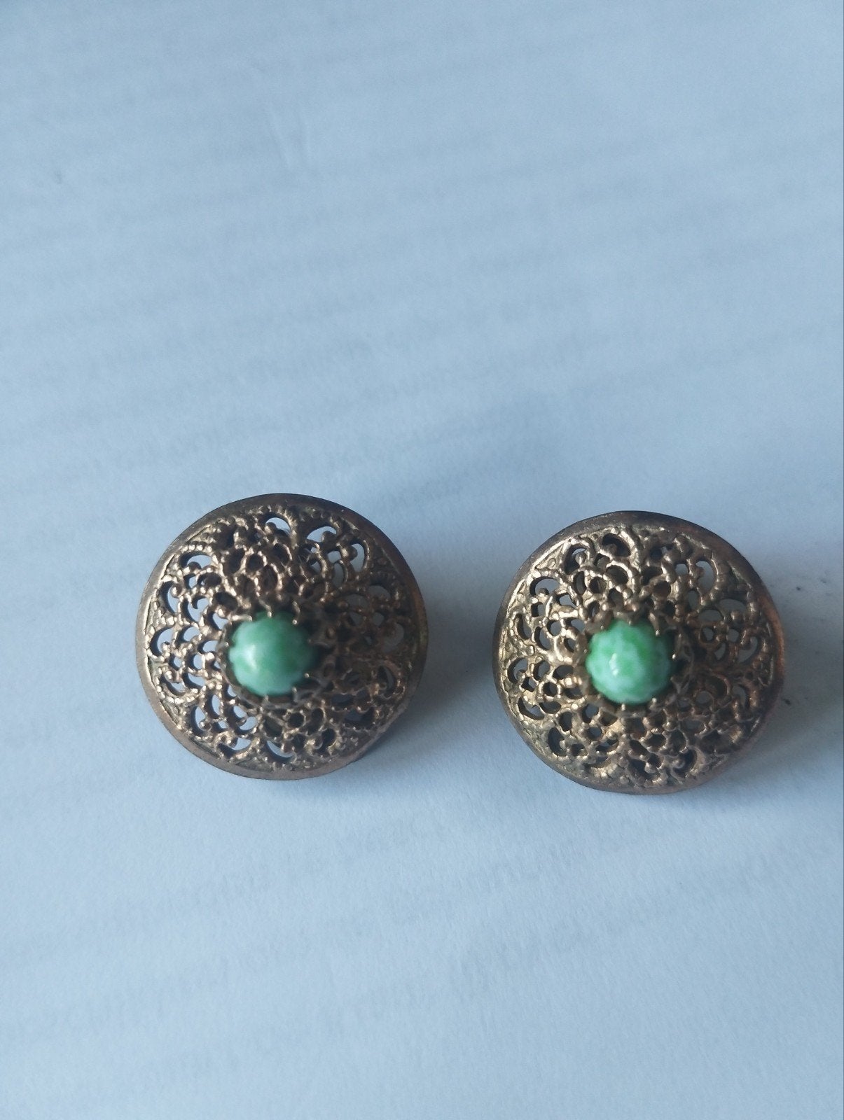 oorringen met steen vintage juweel, Handtassen en Accessoires, Ophalen of Verzenden, Zo goed als nieuw