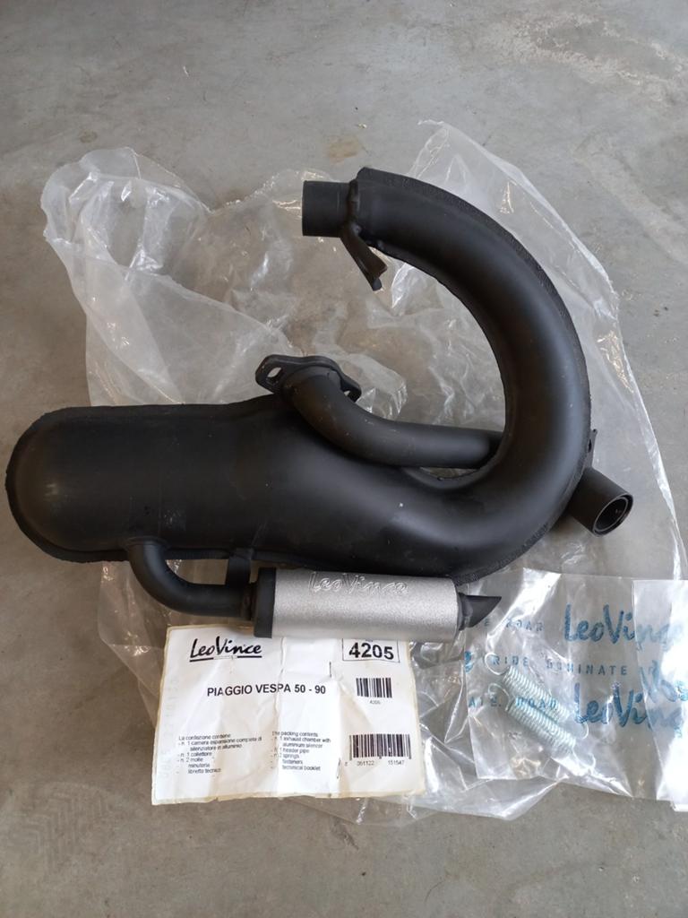 Leovince racing uitlaat Vespa 50 - 90 nieuw, Ophalen